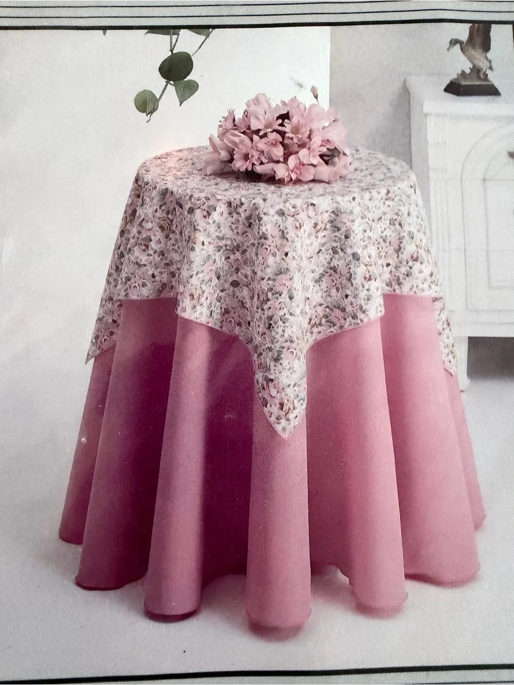 NIP Decorative Floral Square Table Topper